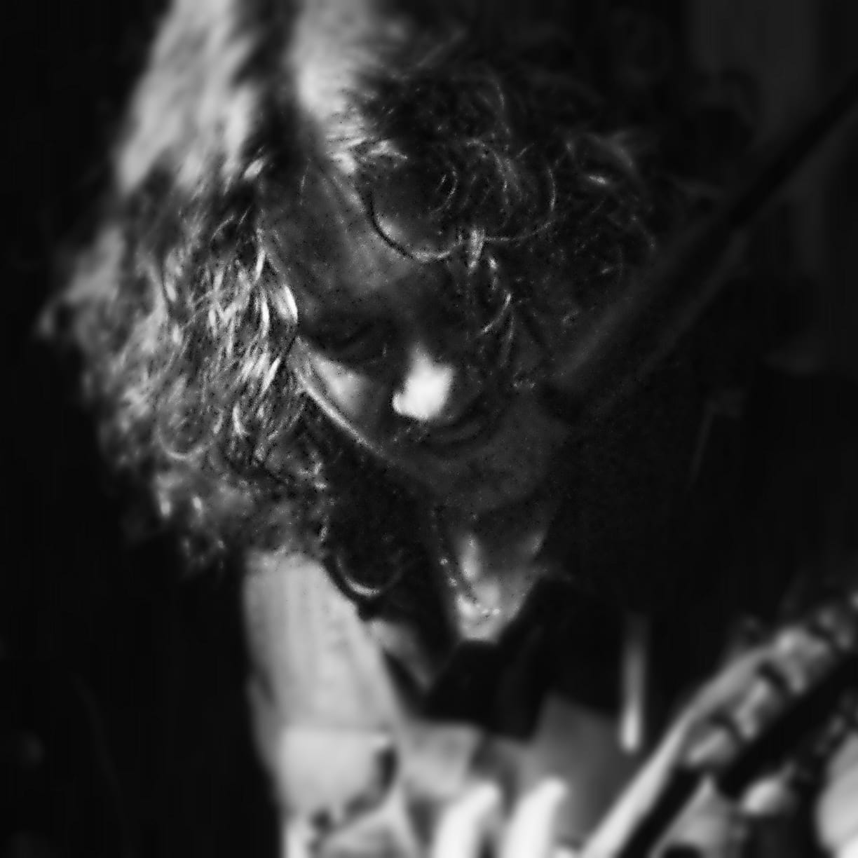 Rosario Pellegrino maestro di chitarra elettrica metal